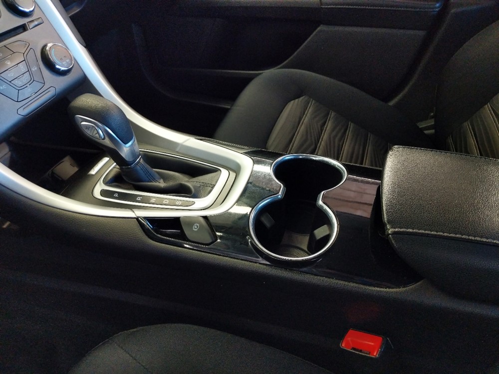 2016 Ford Fusion - Center Console/Cup Holders