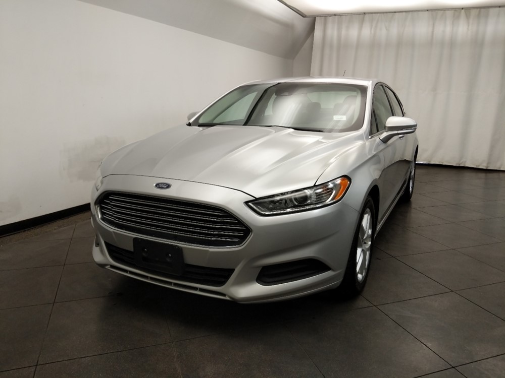 2016 Ford Fusion - Driver Front Hood