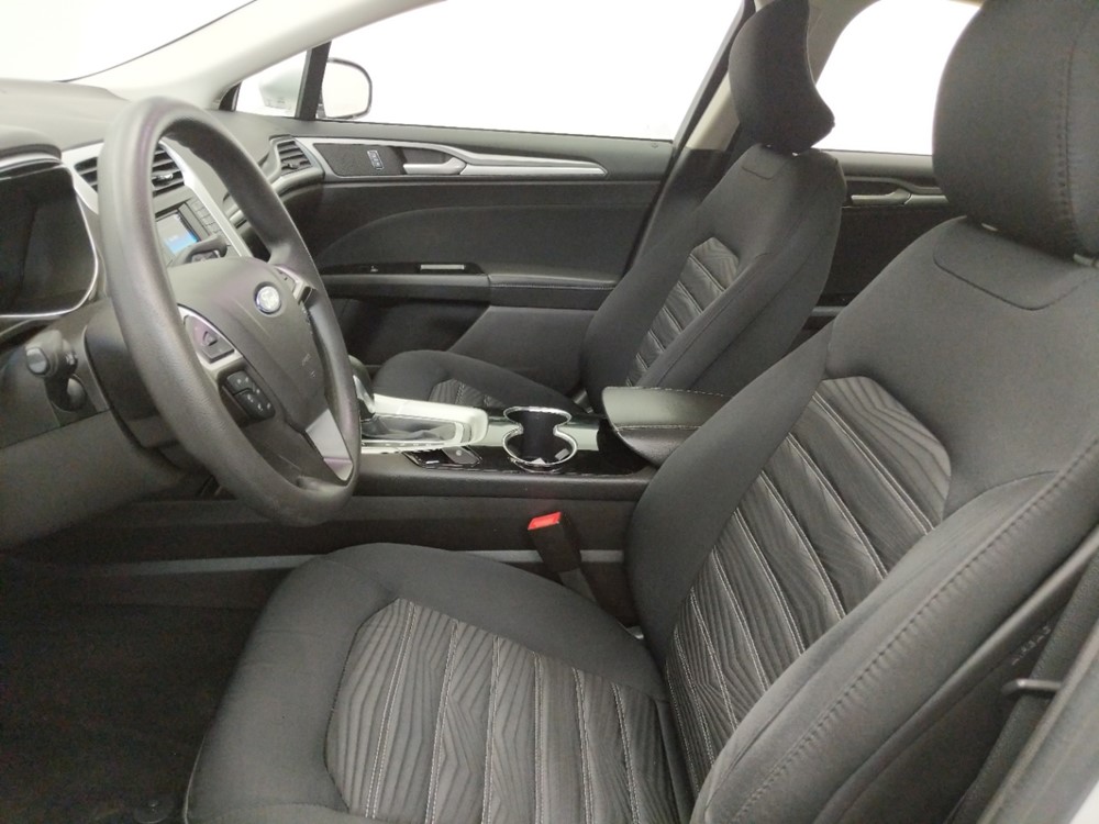 2016 Ford Fusion - Driver Front Seat