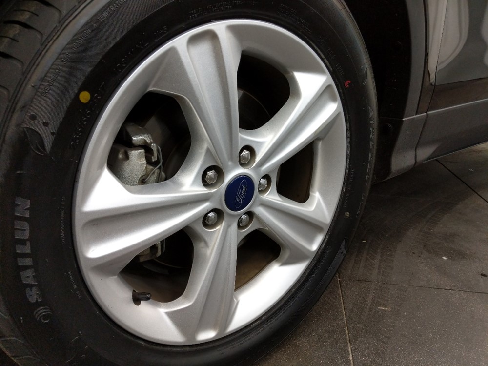 2015 Ford Escape - Wheel