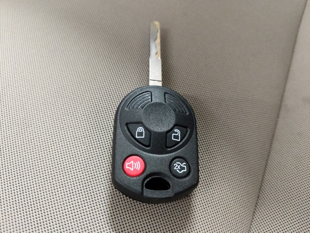 2015 Ford C-MAX - Keys
