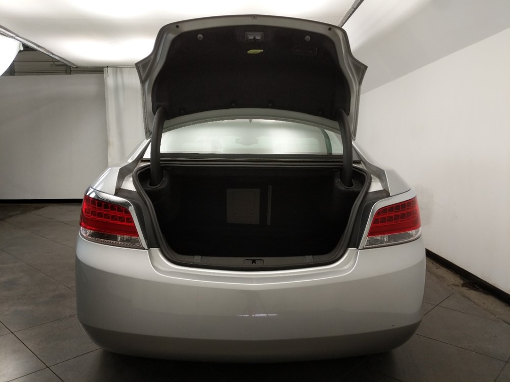 2010 Buick LaCrosse - Trunk