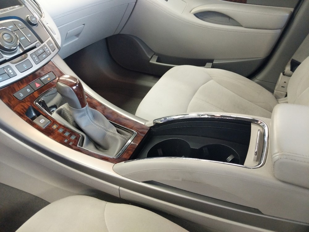 2010 Buick LaCrosse - Center Console/Cup Holders