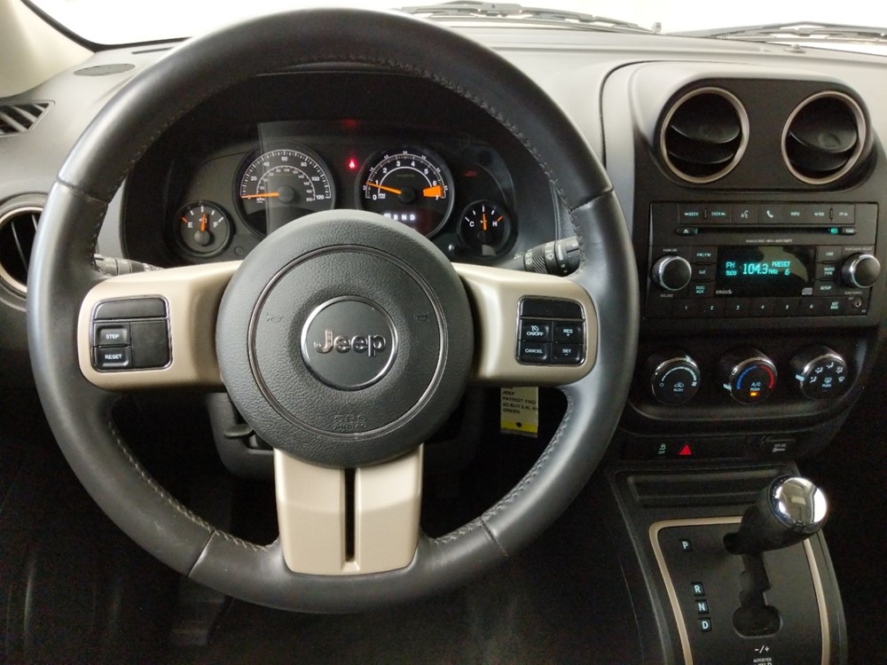 2016 Jeep Patriot - Driver Dash