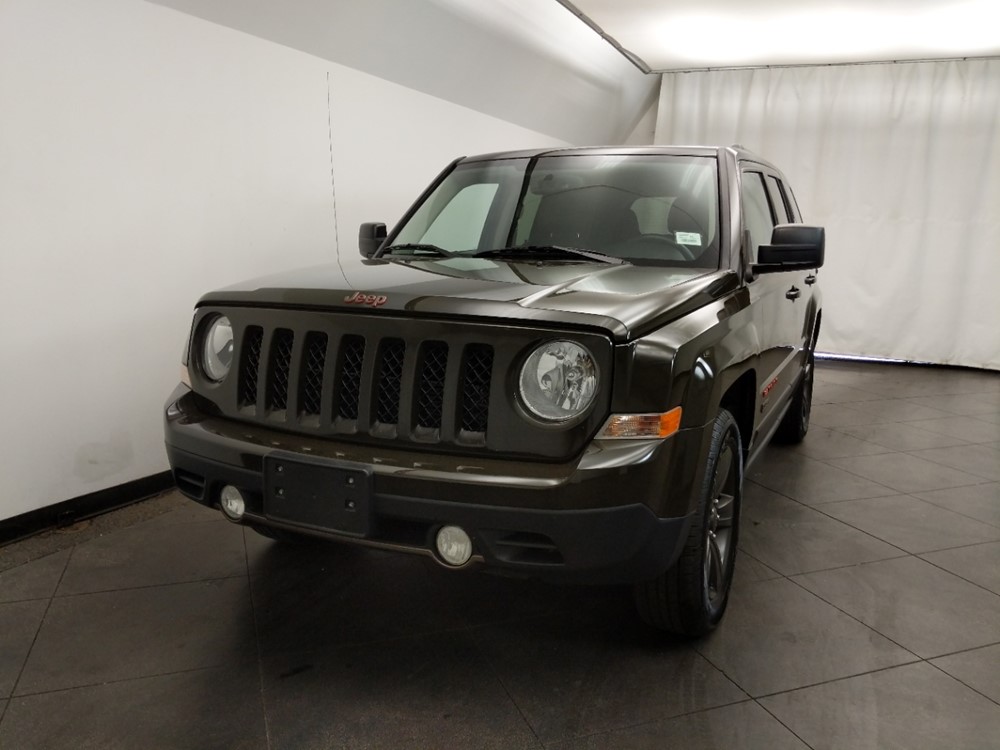 2016 Jeep Patriot - Driver Front Hood