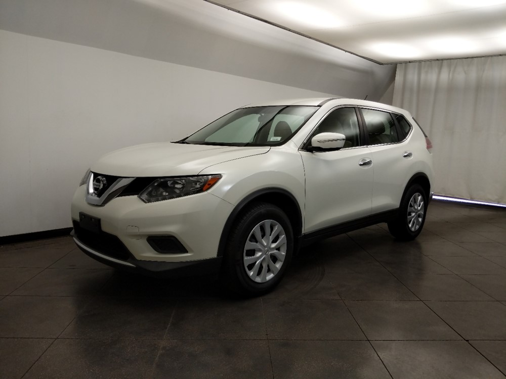 2015 Nissan Rogue - Driver Front Bumper