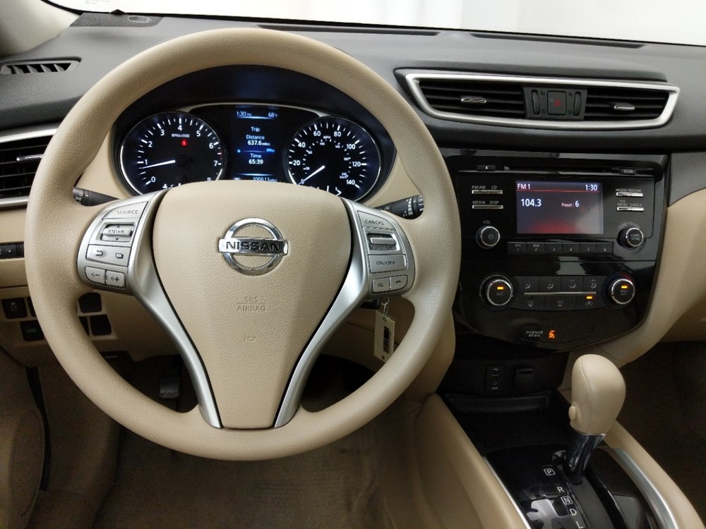 2015 Nissan Rogue - Driver Dash