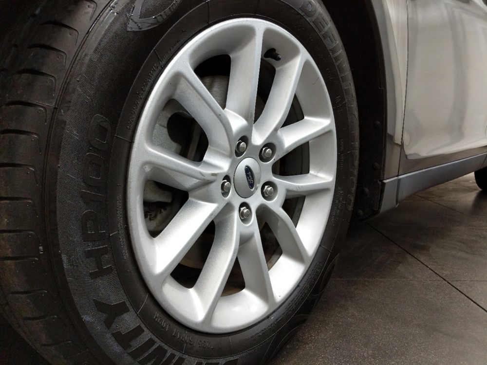 2014 Ford Taurus - Wheel