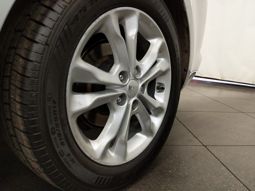 2013 Kia Optima - Wheel