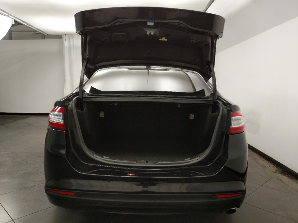 2016 Ford Fusion - Trunk