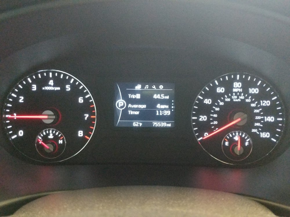 2016 Kia Sorento - Odometer Close Up