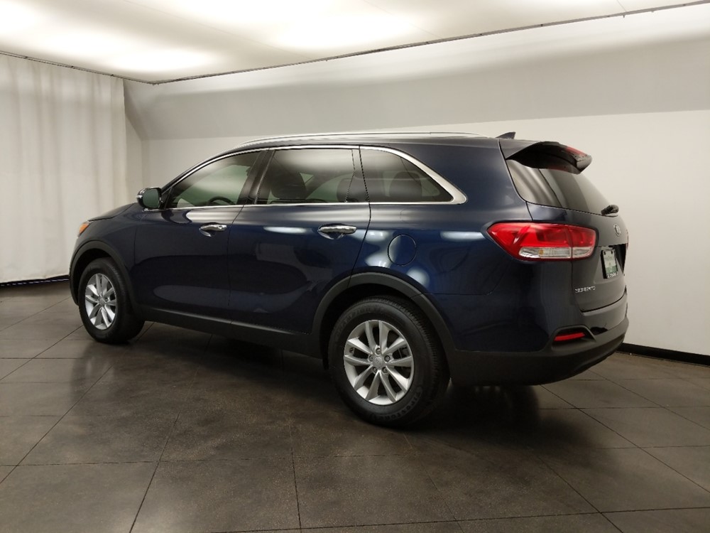 2016 Kia Sorento - Driver Rear Side