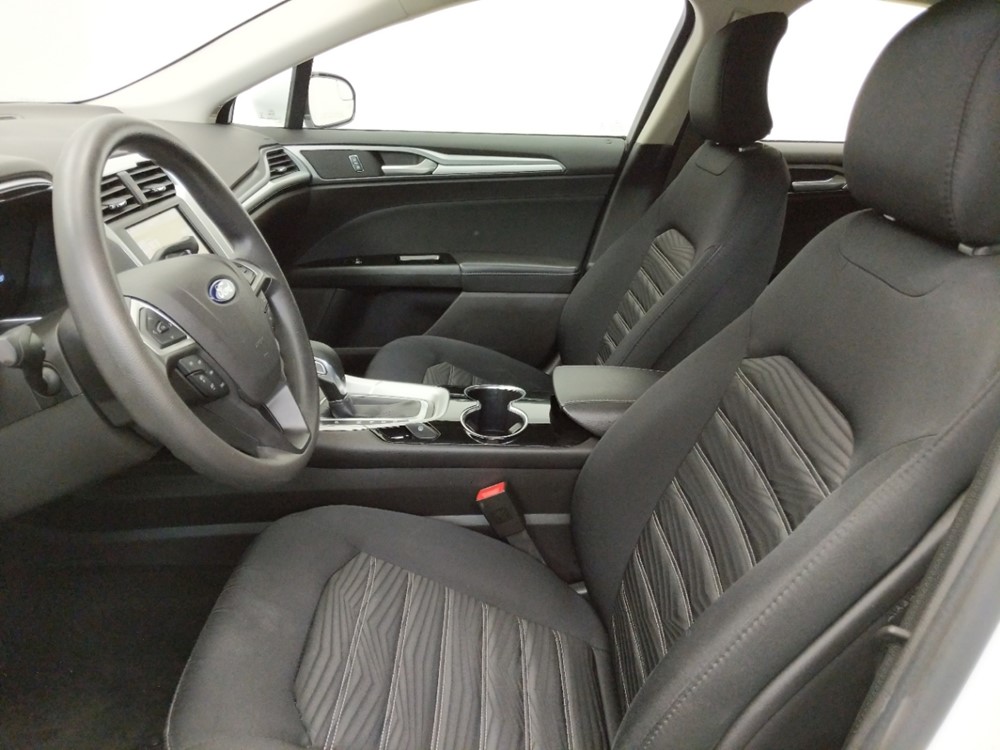 2016 Ford Fusion - Driver Front Seat