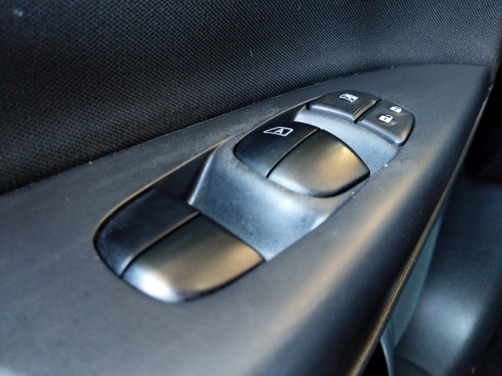 2016 Nissan Sentra - Driver Power Windows/Lock Control