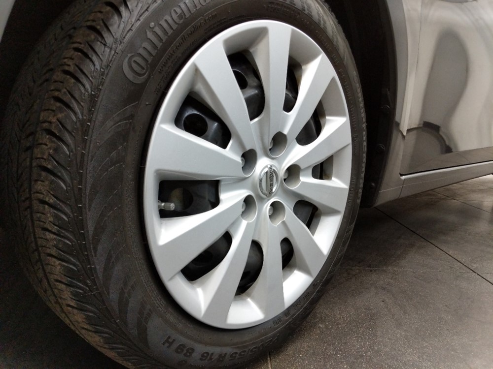 2016 Nissan Sentra - Wheel