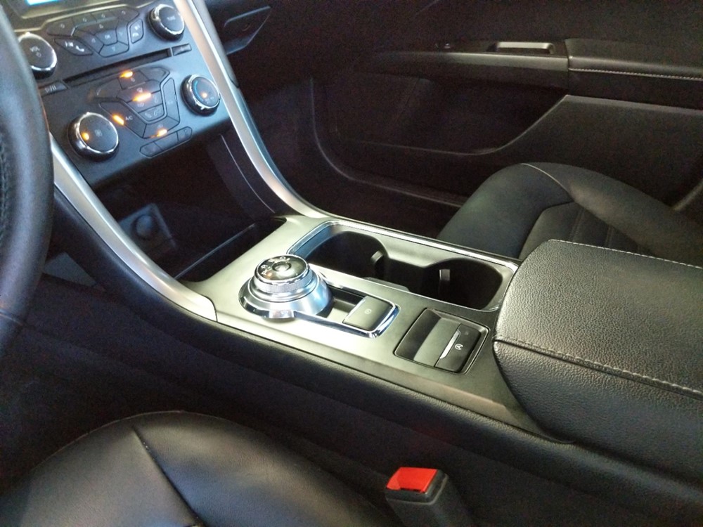 2017 Ford Fusion - Center Console/Cup Holders