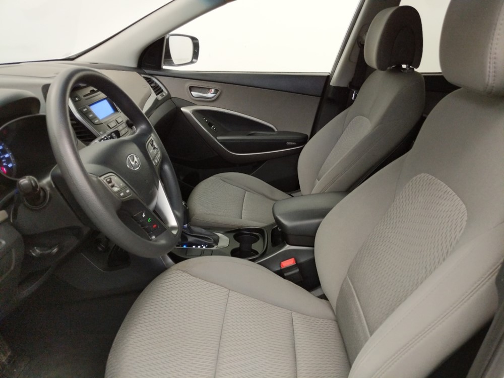2015 Hyundai Santa Fe - Driver Front Seat