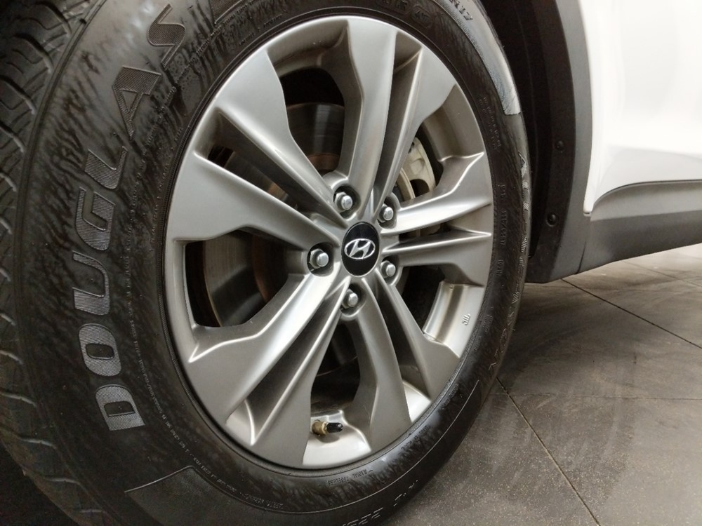 2015 Hyundai Santa Fe - Wheel