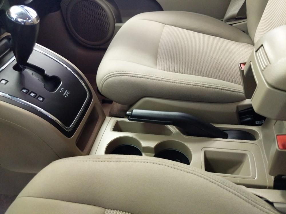 2014 Jeep Compass - Center Console/Cup Holders