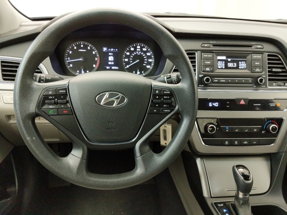2017 Hyundai Sonata - Driver Dash