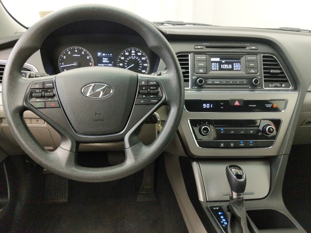 2017 Hyundai Sonata - Driver Dash