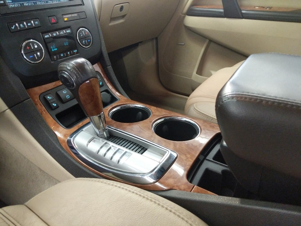 2011 Buick Enclave - Center Console/Cup Holders