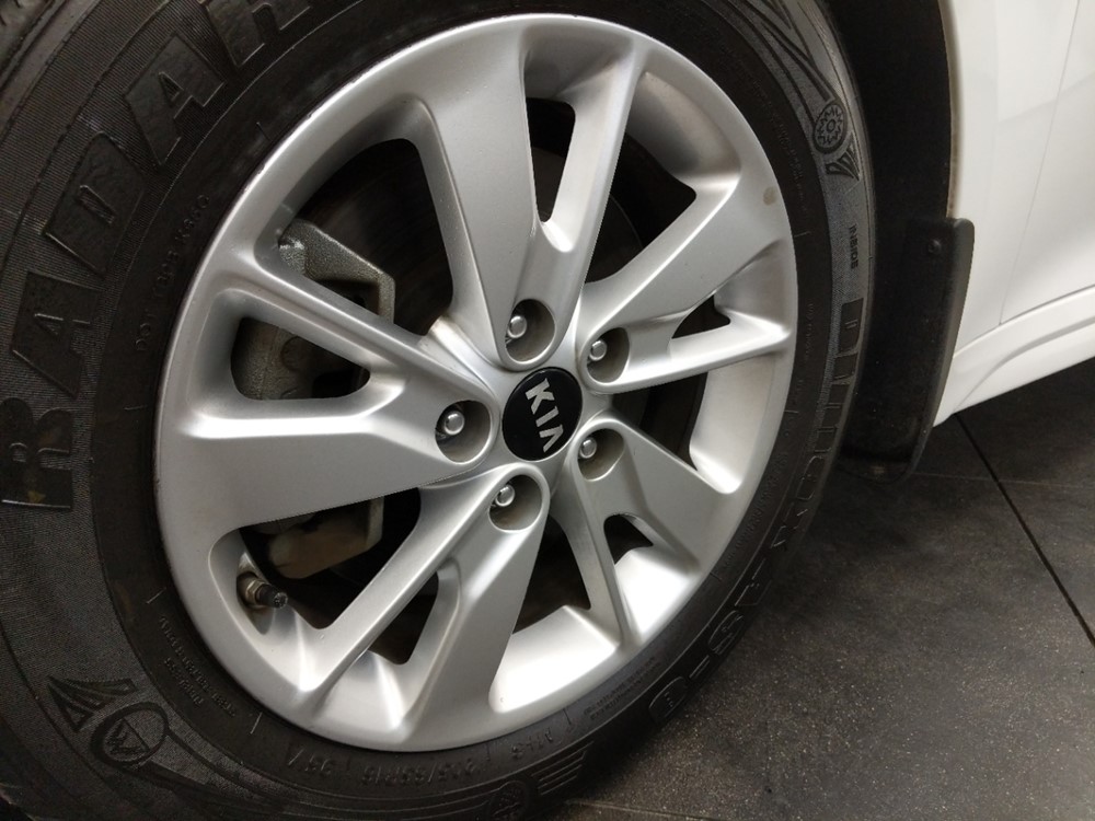 2016 Kia Optima - Wheel