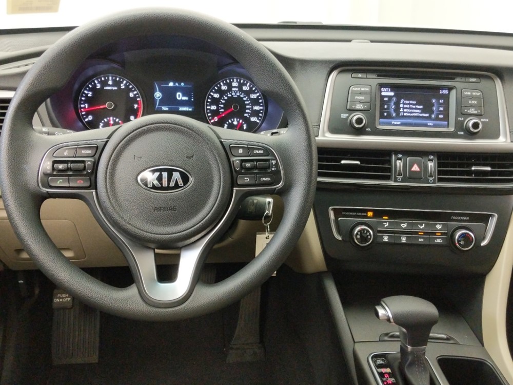 2016 Kia Optima - Driver Dash