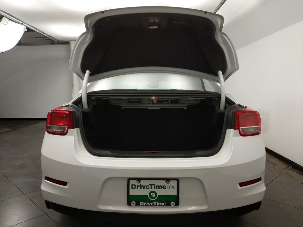 2016 Chevrolet Malibu - Trunk
