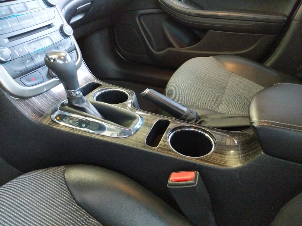 2016 Chevrolet Malibu - Center Console/Cup Holders