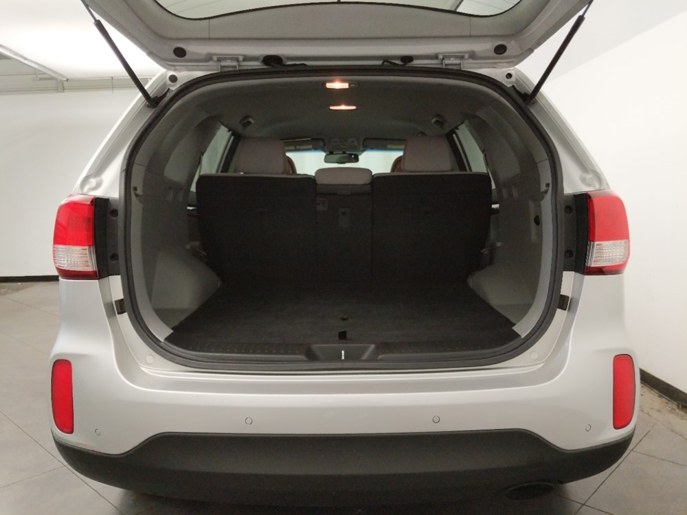 2014 Kia Sorento - Trunk