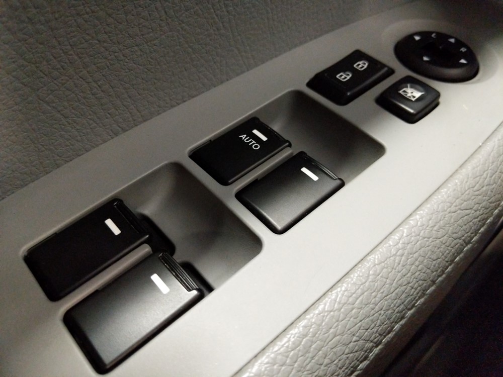 2014 Kia Sorento - Driver Power Windows/Lock Control
