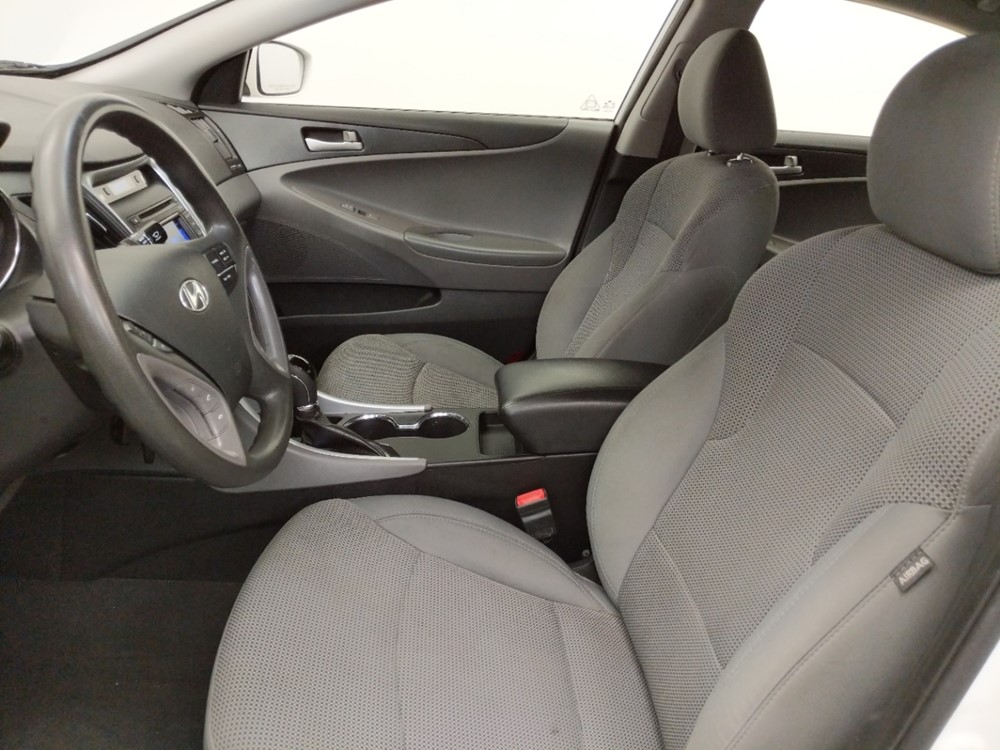 2014 Hyundai Sonata - Driver Front Seat