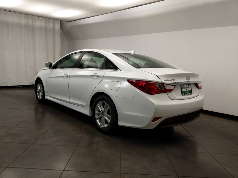 2014 Hyundai Sonata - Driver Rear Bumper