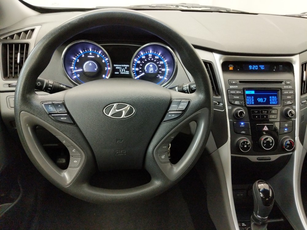2014 Hyundai Sonata - Driver Dash
