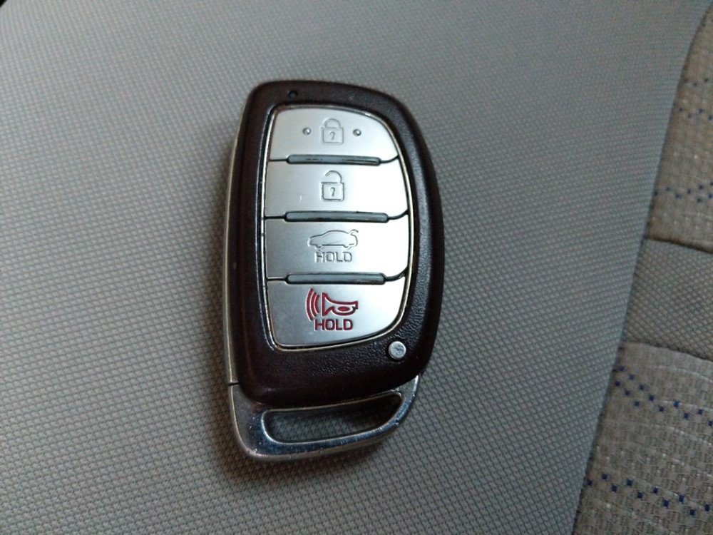 2017 Hyundai Sonata - Keys