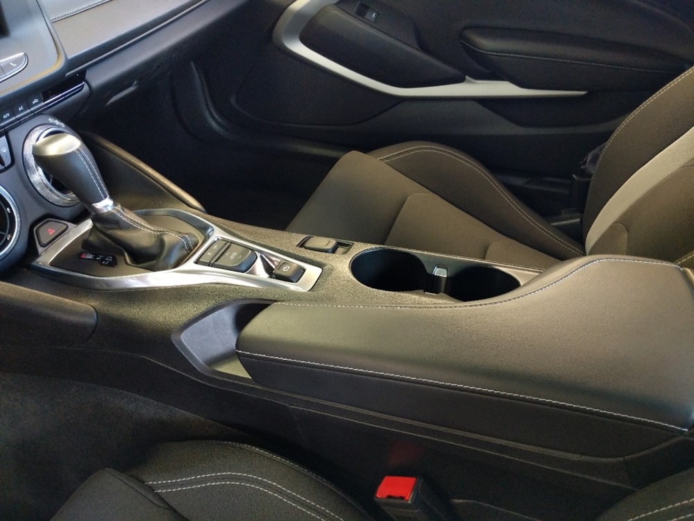2017 Chevrolet Camaro - Center Console/Cup Holders