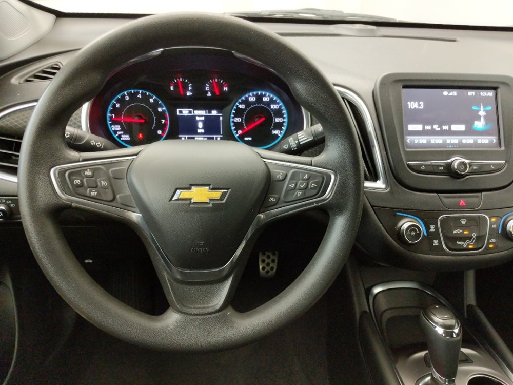2017 Chevrolet Malibu - Driver Dash