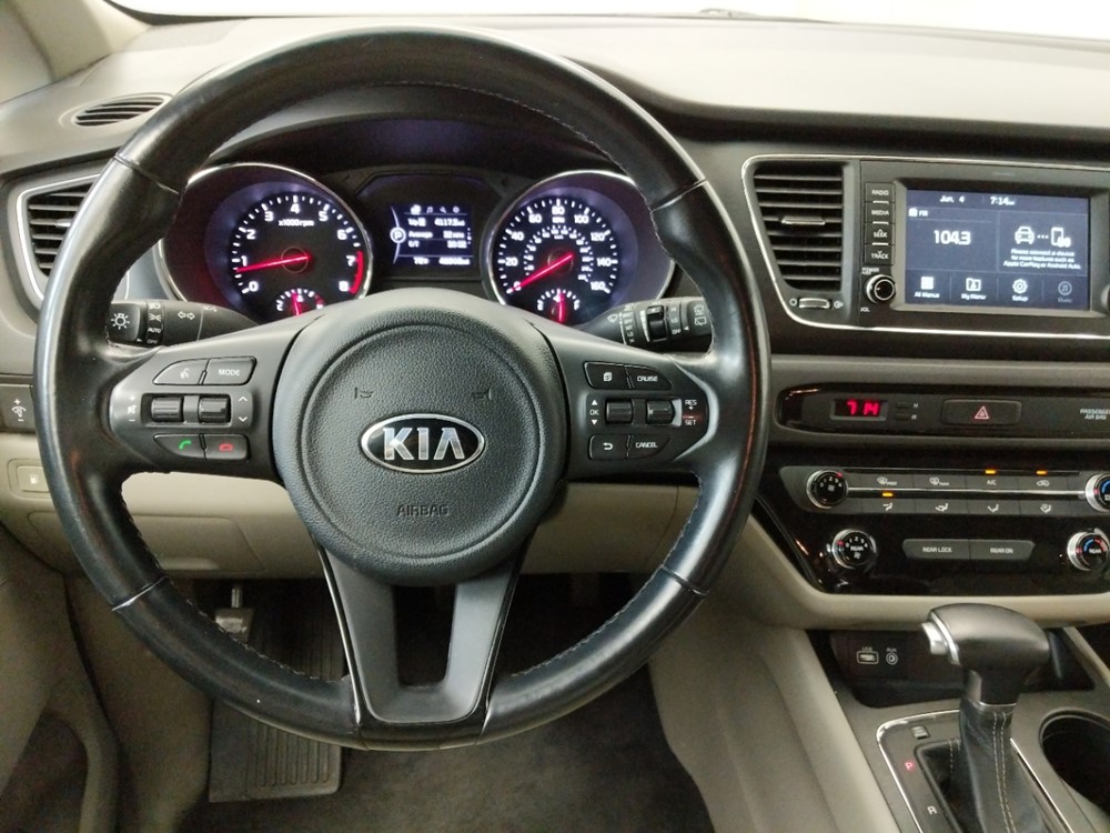 2017 Kia Sedona - Driver Dash