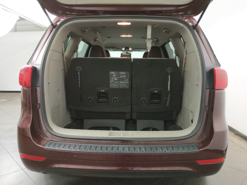2017 Kia Sedona - Trunk