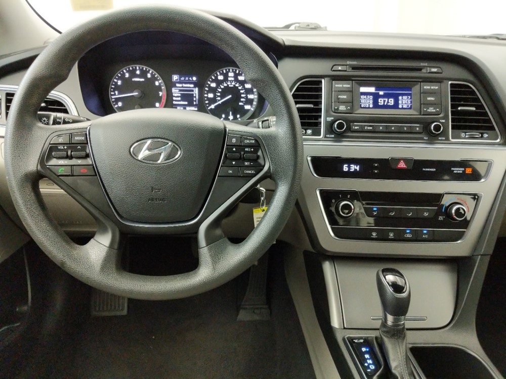 2017 Hyundai Sonata - Driver Dash