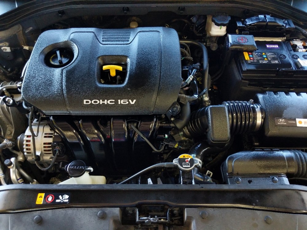 2018 Hyundai Elantra - Engine