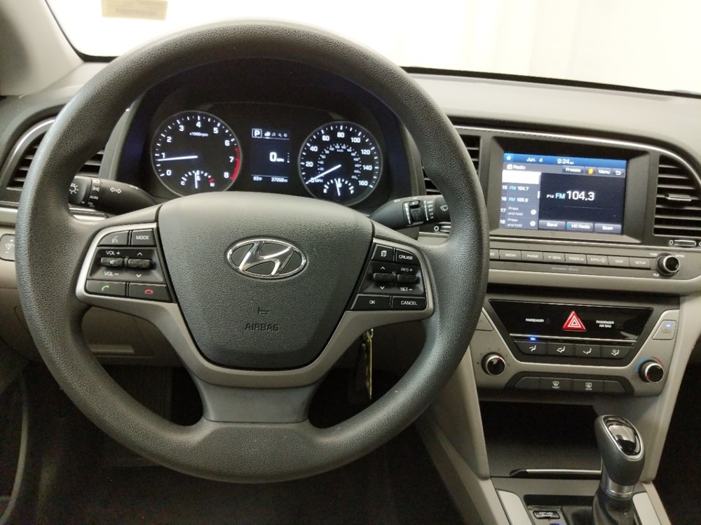 2018 Hyundai Elantra - Driver Dash