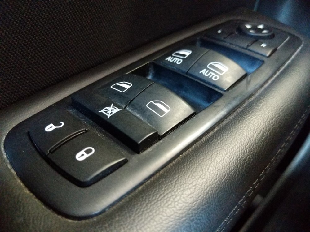 2016 Chrysler 200 - Driver Power Windows/Lock Control