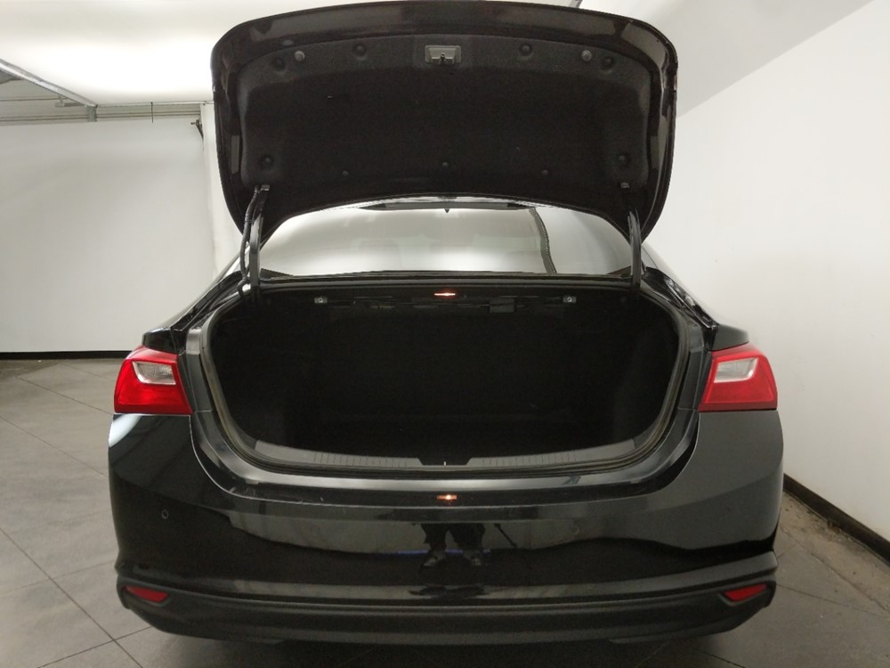 2017 Chevrolet Malibu - Trunk