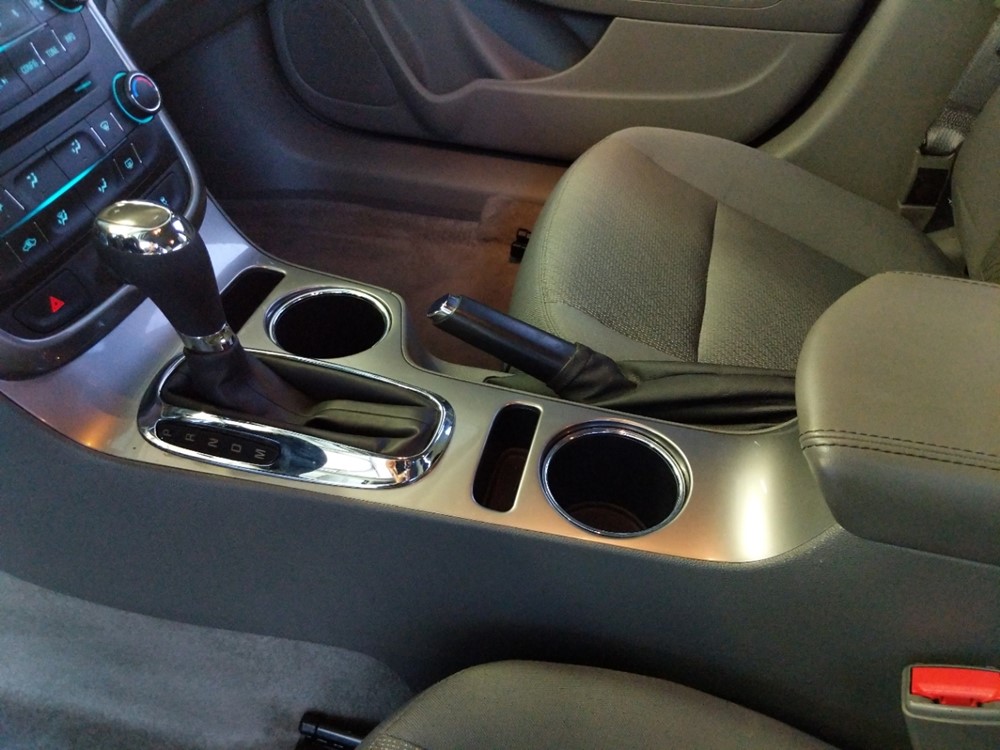 2016 Chevrolet Malibu - Center Console/Cup Holders