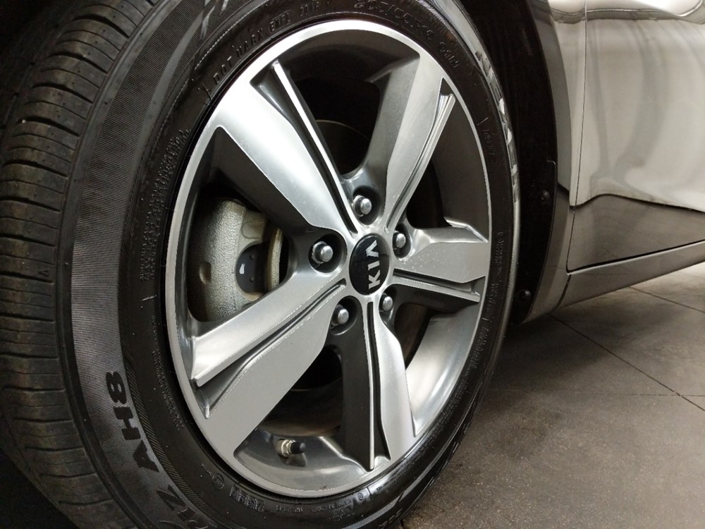2018 Kia Forte - Wheel