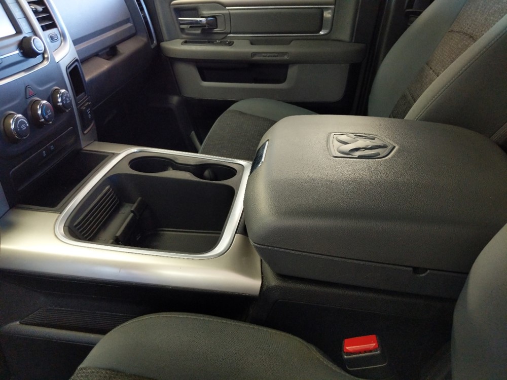 2017 Dodge Ram 1500 - Center Console/Cup Holders
