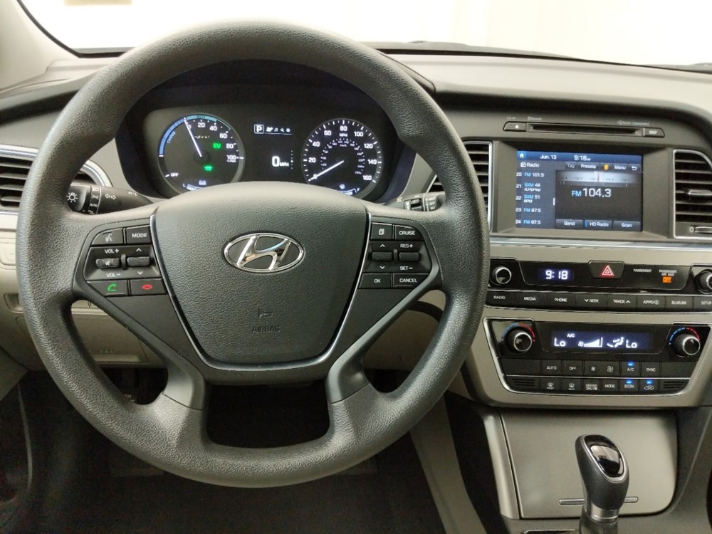 2017 Hyundai Sonata - Driver Dash