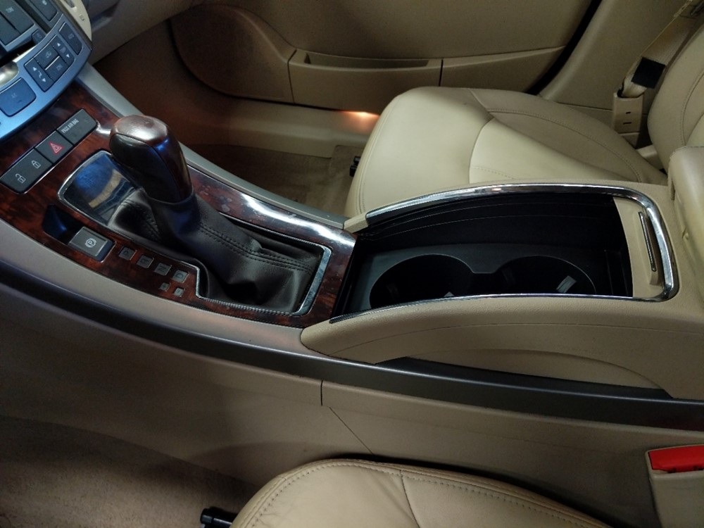 2013 Buick LaCrosse - Center Console/Cup Holders